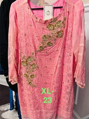 Agha Noor Pink Embroidered Women's Kurta